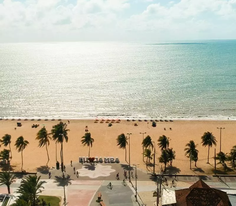 Passeios por toda a região